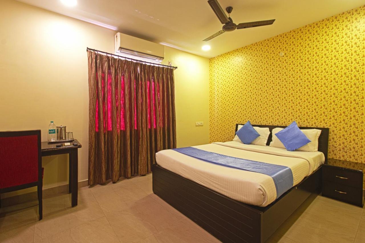 Hotel Ns Royal Emirates With 3Hr Early Check In Hyderabad Esterno foto