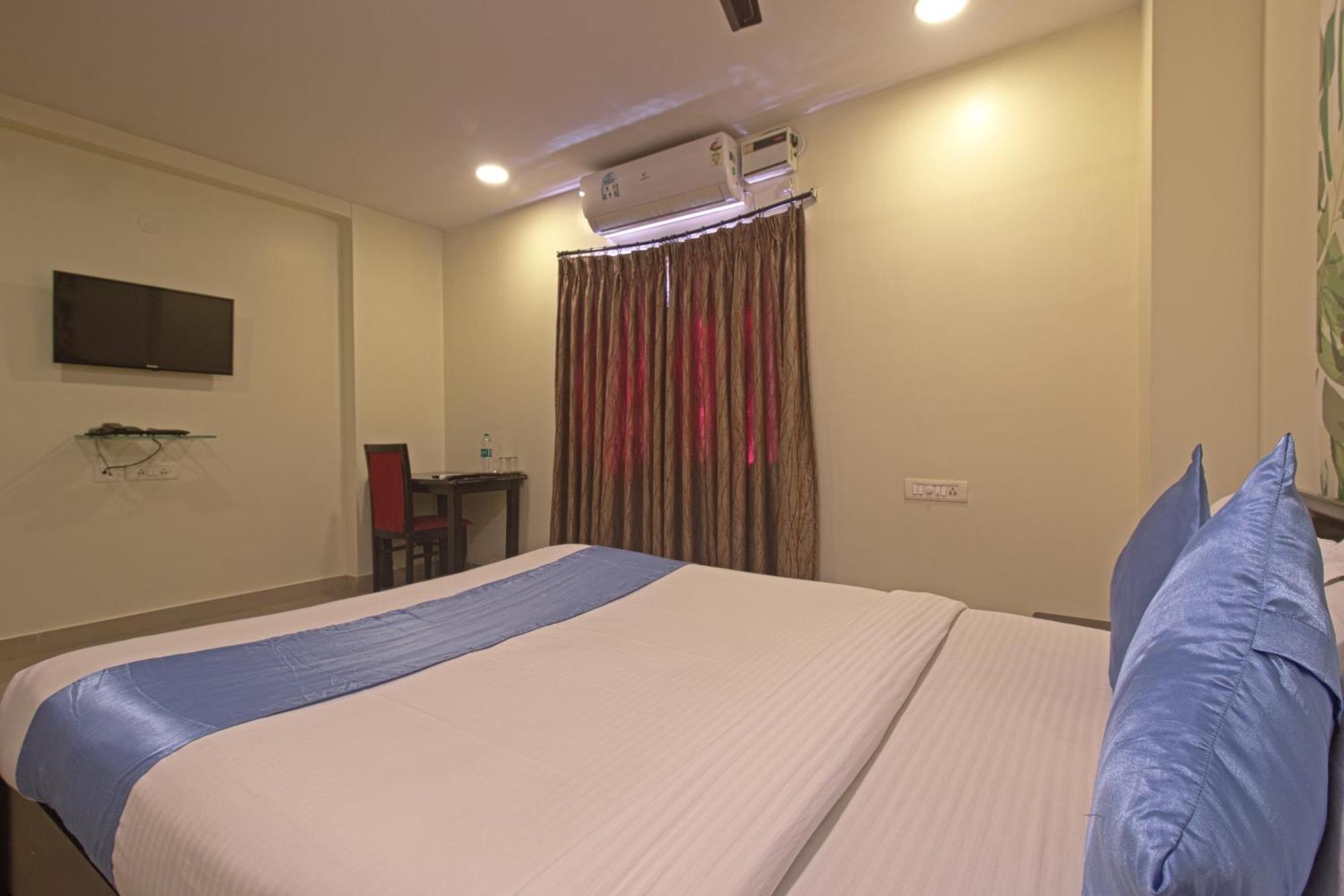 Hotel Ns Royal Emirates With 3Hr Early Check In Hyderabad Esterno foto